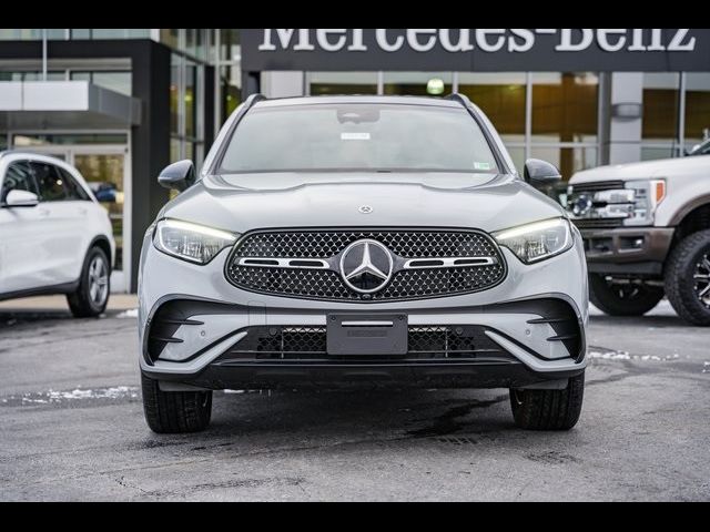 2025 Mercedes-Benz GLC 300