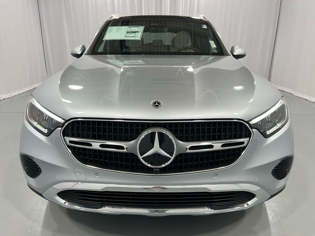 2025 Mercedes-Benz GLC 300