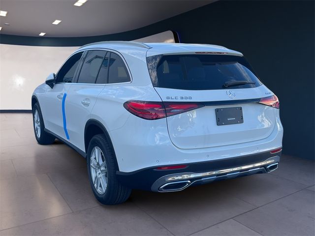 2025 Mercedes-Benz GLC 300