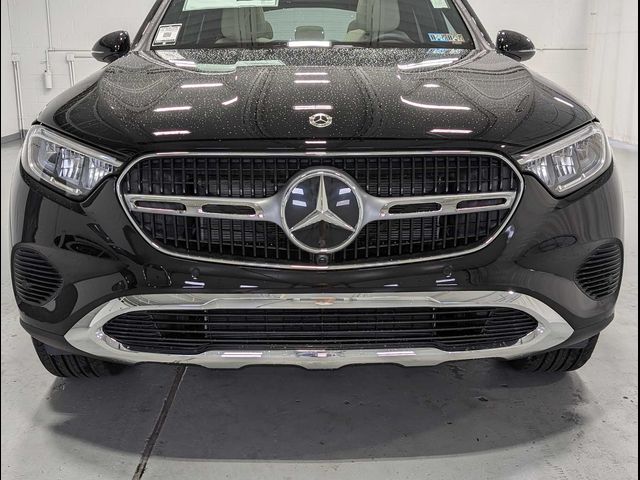 2025 Mercedes-Benz GLC 300