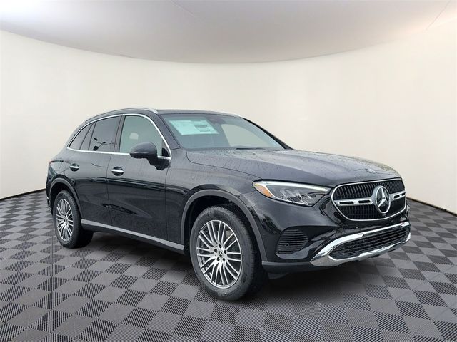 2025 Mercedes-Benz GLC 300