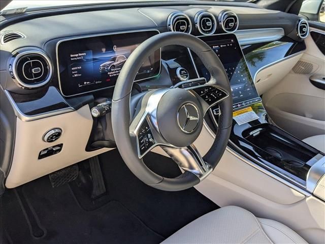 2025 Mercedes-Benz GLC 300