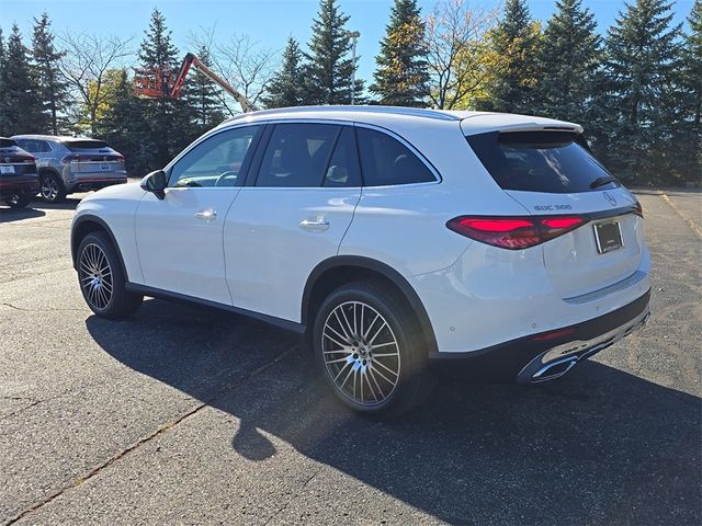 2025 Mercedes-Benz GLC 300