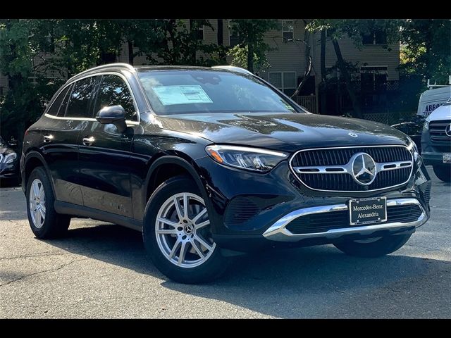 2025 Mercedes-Benz GLC 300