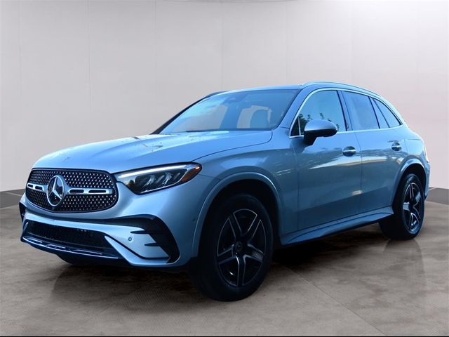 2025 Mercedes-Benz GLC 300