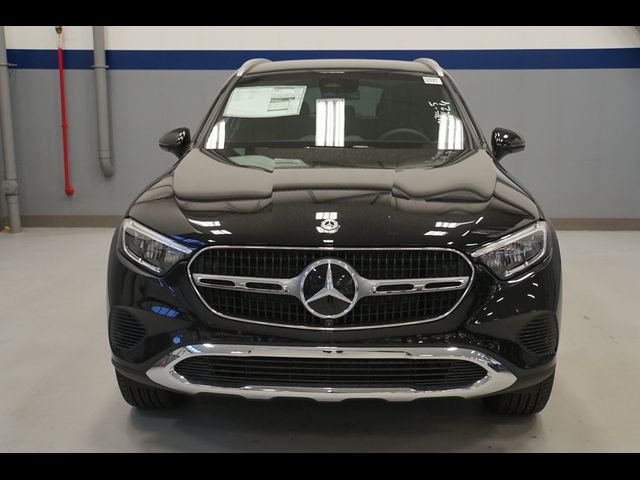 2025 Mercedes-Benz GLC 300