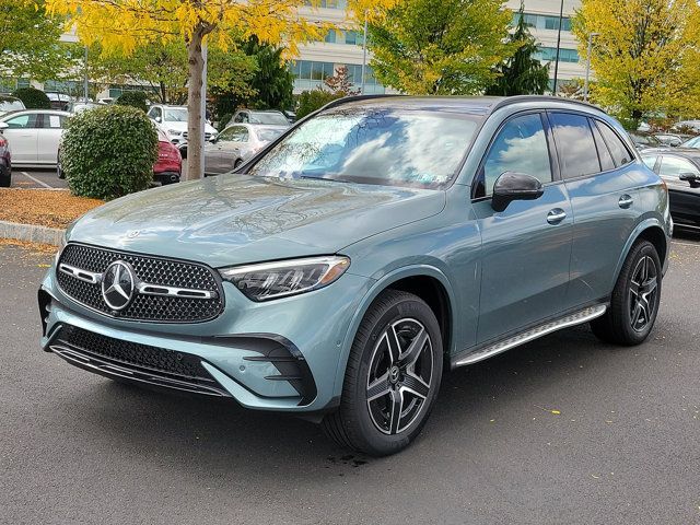 2025 Mercedes-Benz GLC 300