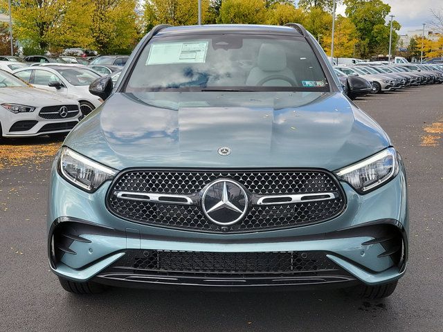 2025 Mercedes-Benz GLC 300