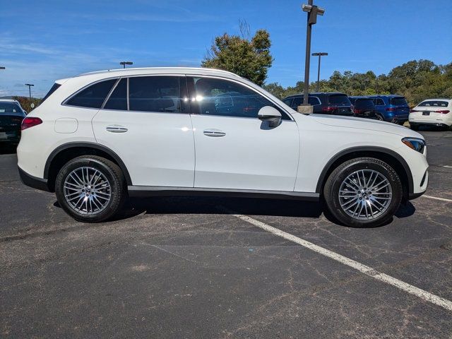 2025 Mercedes-Benz GLC 300