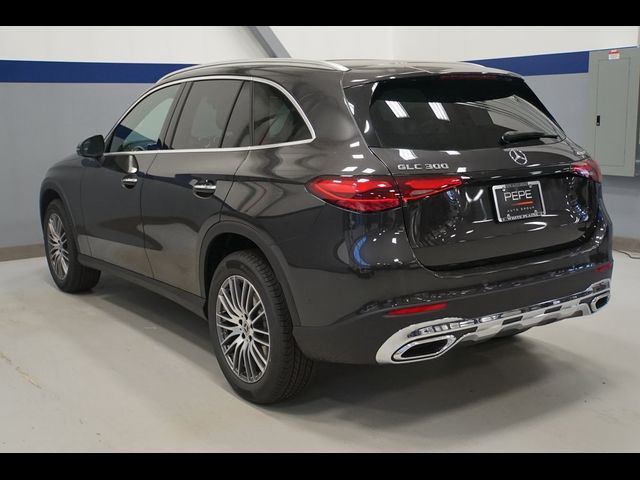 2025 Mercedes-Benz GLC 300