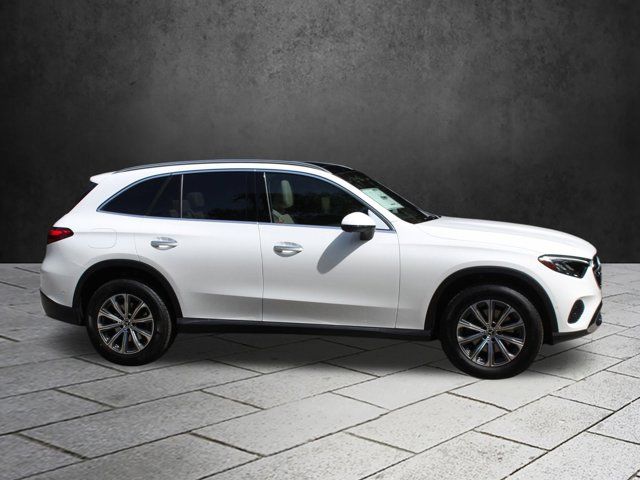 2025 Mercedes-Benz GLC 300