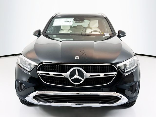 2025 Mercedes-Benz GLC 300