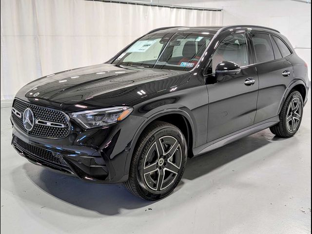 2025 Mercedes-Benz GLC 300