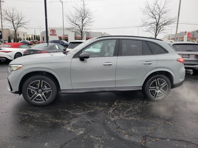 2025 Mercedes-Benz GLC 300