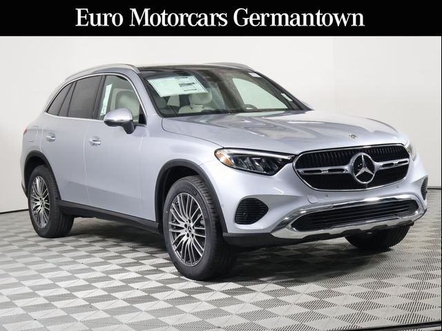 2025 Mercedes-Benz GLC 300