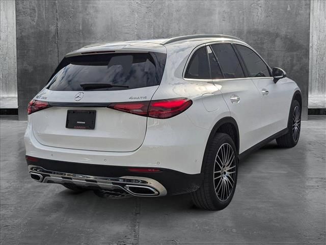 2025 Mercedes-Benz GLC 300