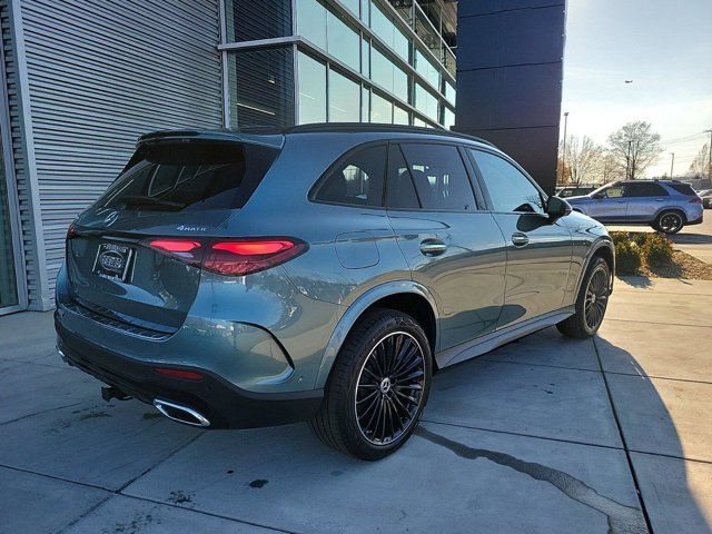 2025 Mercedes-Benz GLC 300