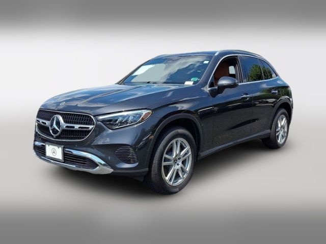 2025 Mercedes-Benz GLC 300