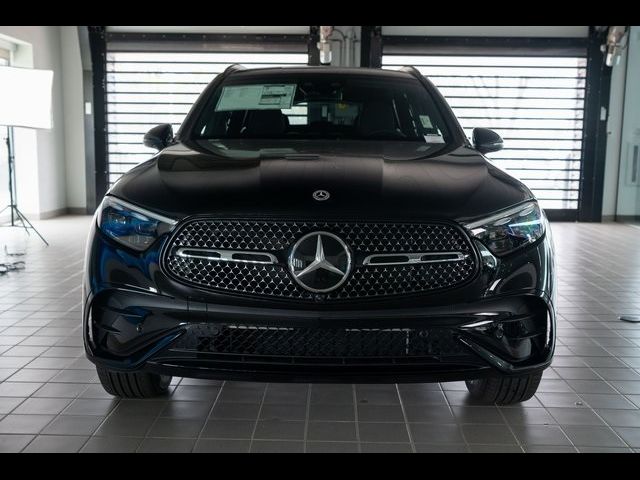 2025 Mercedes-Benz GLC 300