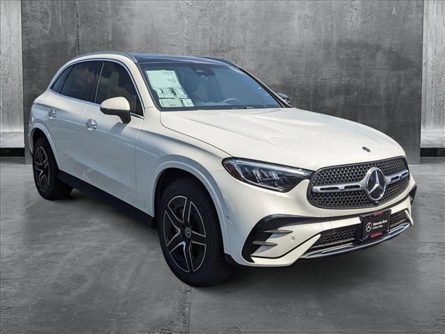 2025 Mercedes-Benz GLC 300