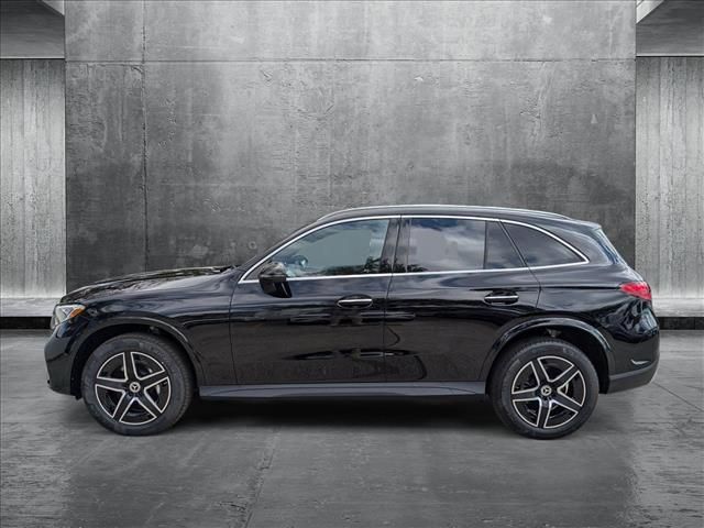 2025 Mercedes-Benz GLC 300