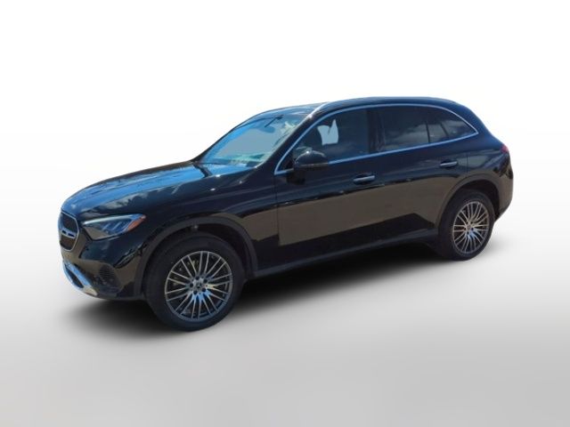 2025 Mercedes-Benz GLC 300