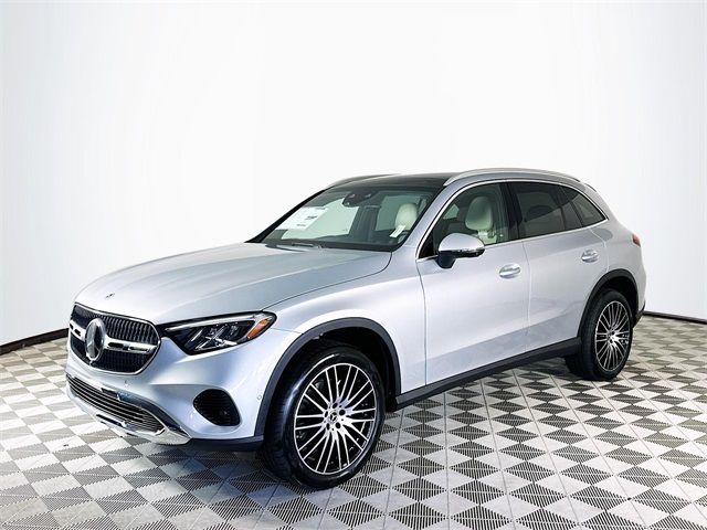 2025 Mercedes-Benz GLC 300