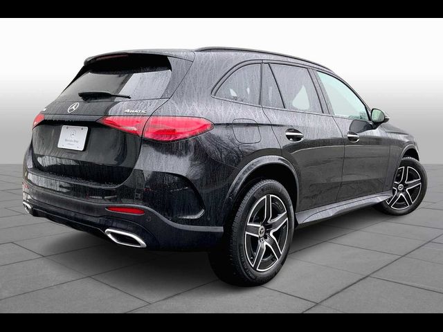 2025 Mercedes-Benz GLC 300