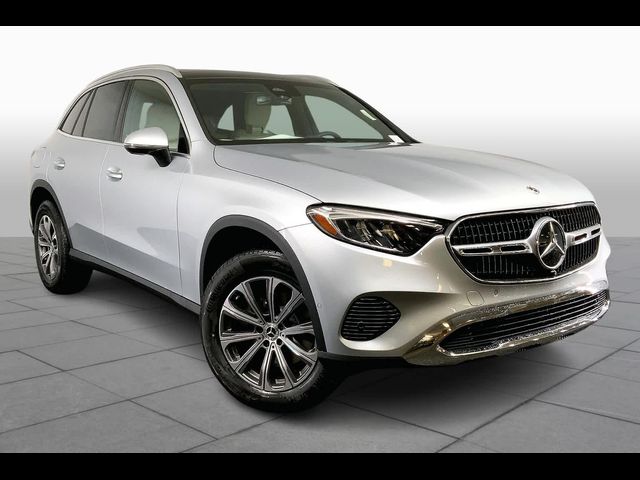 2025 Mercedes-Benz GLC 300