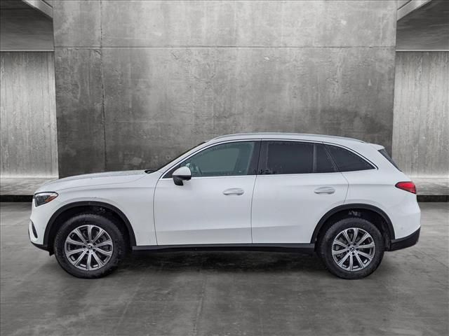 2025 Mercedes-Benz GLC 300