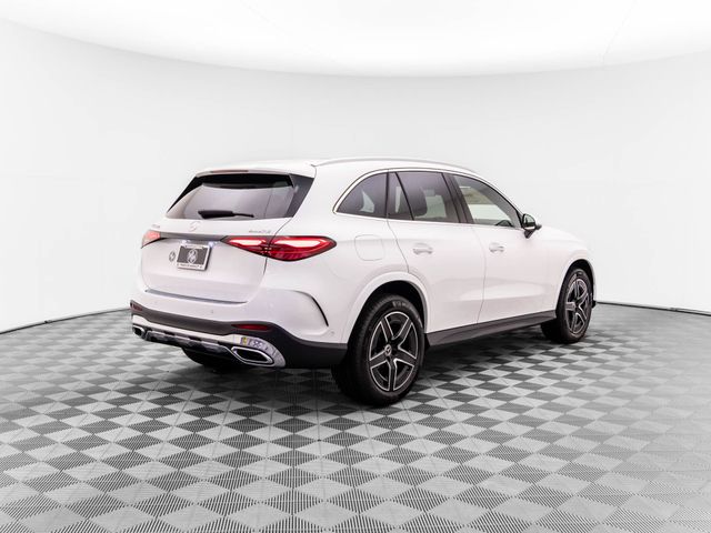 2025 Mercedes-Benz GLC 300