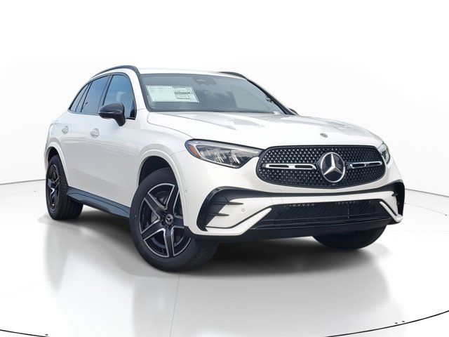 2025 Mercedes-Benz GLC 300