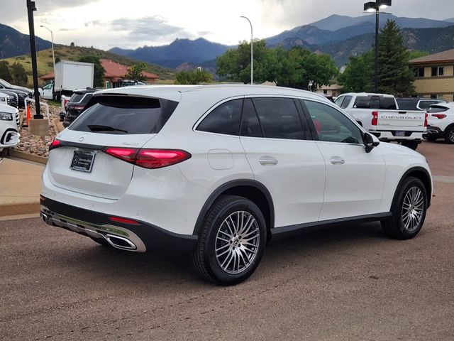 2025 Mercedes-Benz GLC 300