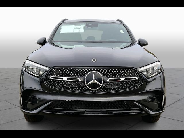 2025 Mercedes-Benz GLC 300