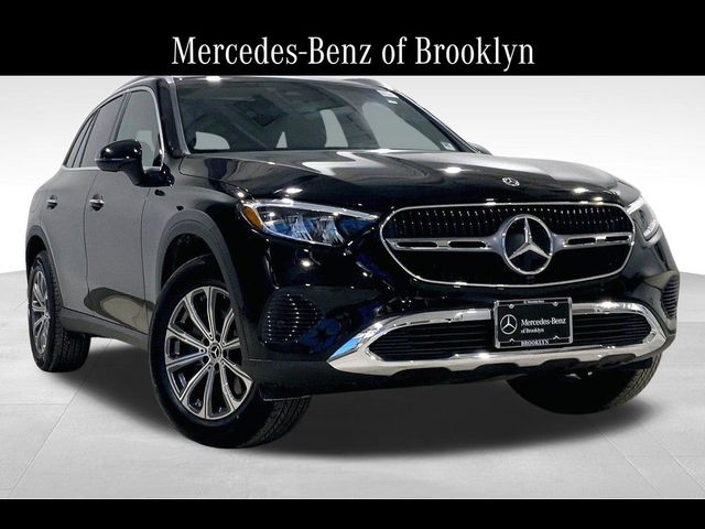 2025 Mercedes-Benz GLC 300