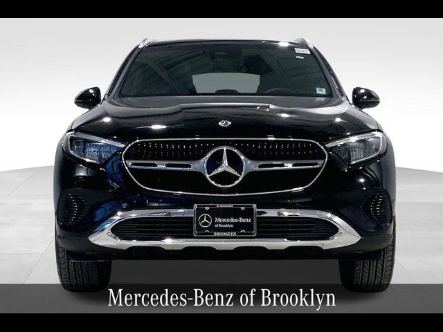 2025 Mercedes-Benz GLC 300