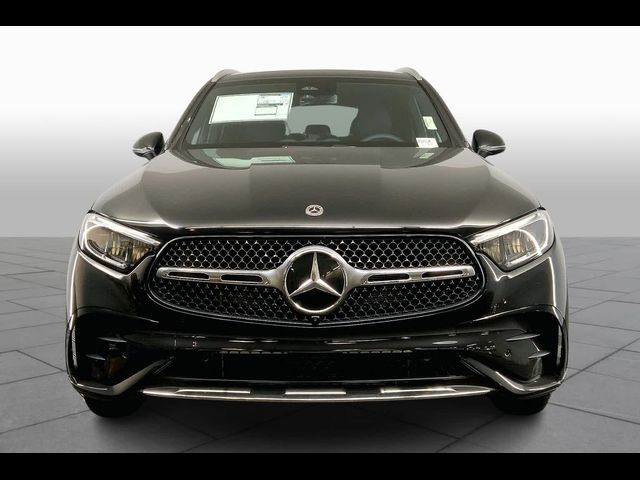 2025 Mercedes-Benz GLC 300