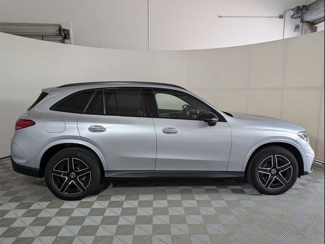 2025 Mercedes-Benz GLC 300