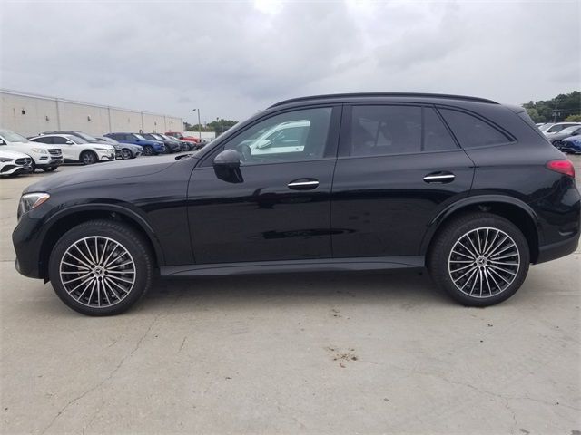 2025 Mercedes-Benz GLC 300