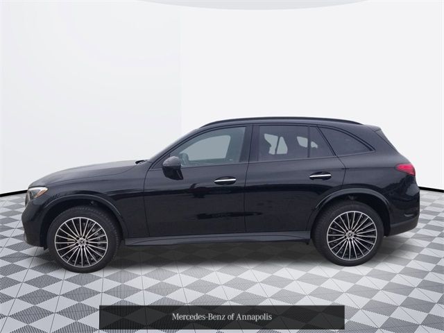 2025 Mercedes-Benz GLC 300