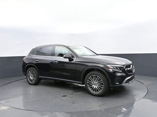 2025 Mercedes-Benz GLC 300