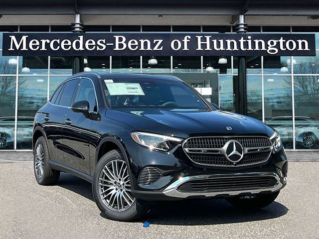 2025 Mercedes-Benz GLC 300