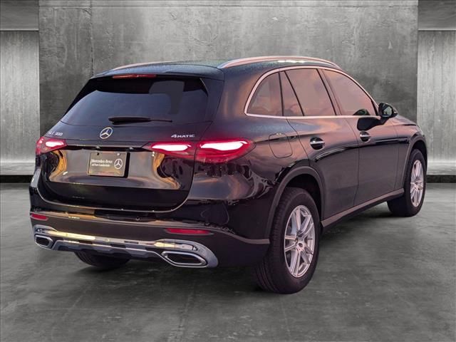 2025 Mercedes-Benz GLC 300