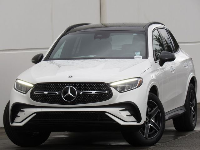 2025 Mercedes-Benz GLC 300