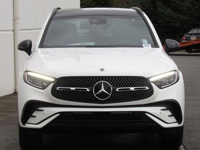 2025 Mercedes-Benz GLC 300