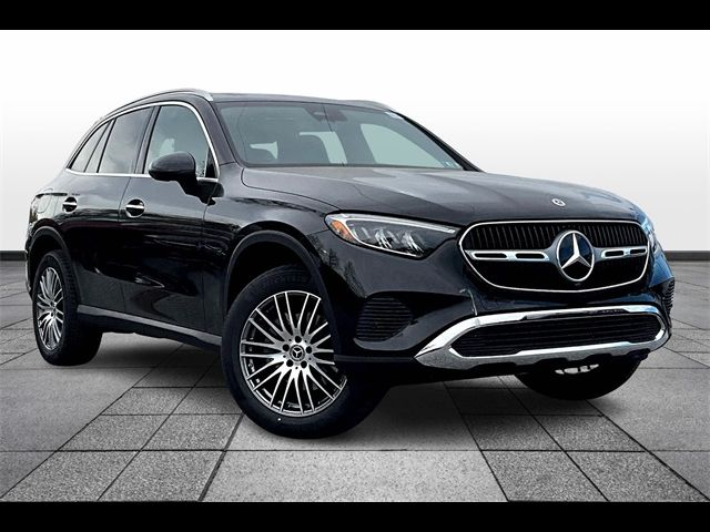 2025 Mercedes-Benz GLC 300