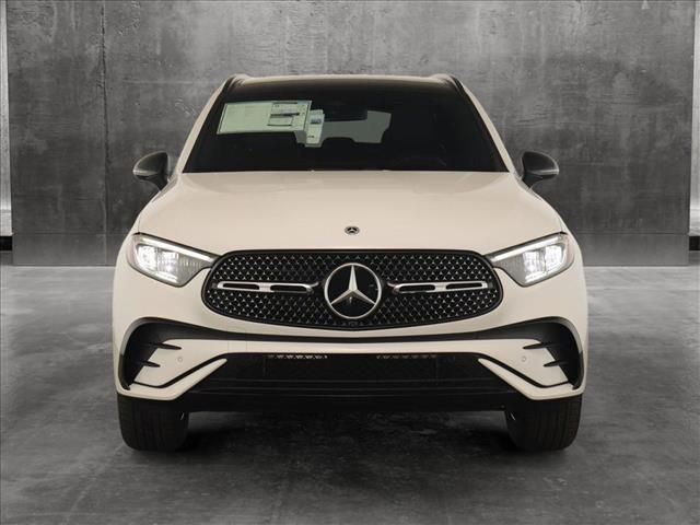 2025 Mercedes-Benz GLC 300