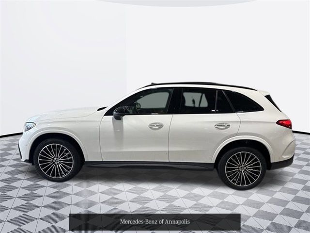 2025 Mercedes-Benz GLC 300