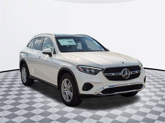 2025 Mercedes-Benz GLC 300