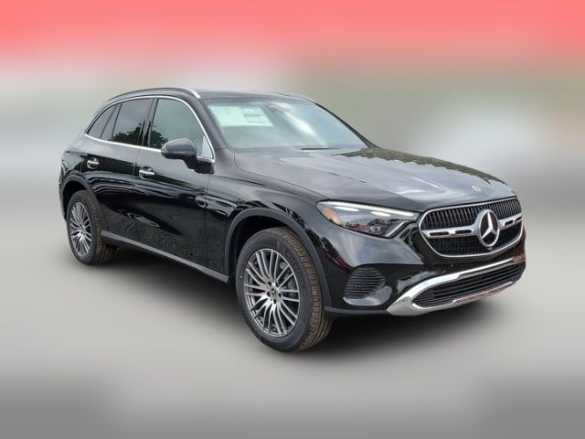 2025 Mercedes-Benz GLC 300